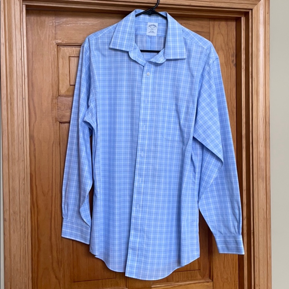 💙🤍Brooks Brothers Dress Shirt🤍💙